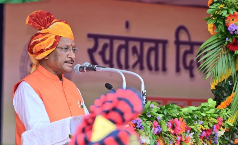 स्वतंत्रता दिवस पर प्रधानमंत्री नरेंद्र मोदी ने किया बस्तर में नए सबेरे का स्वागत — अब आतंक नहीं, खेलों से पहचान